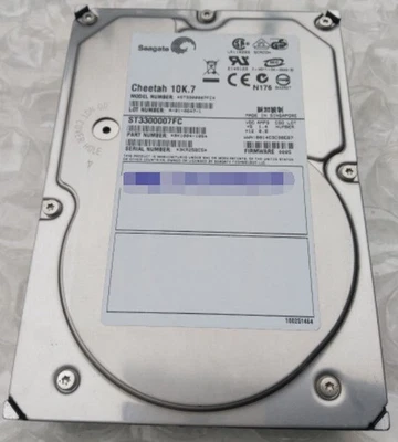 Seagate ST3300007FC Fibre Channel Hard Drive 300G 10K - Image 1 of 4