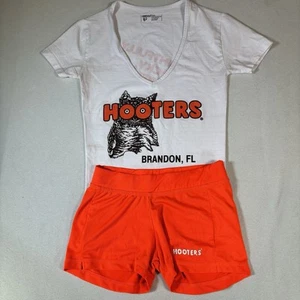 Hooters Naranja Pantalones Cortos Blanco Camiseta Uniforme Conjunto Top Pequeño y Pantalones Cortos XS - Imagen 1 de 4