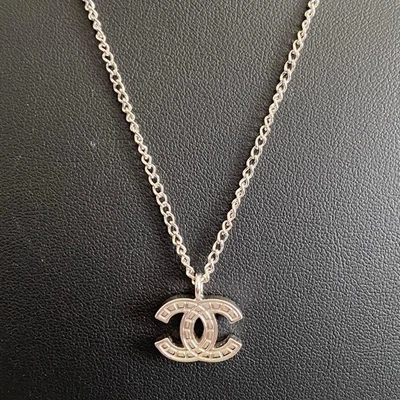 Ожерелье Chanel Coco Mark двустороннее серебристое - Изображение 1 из 4