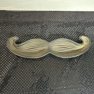 Lackiert schwarz und gold Gusseisen Schnurrbart Schale 12”x3” - Bild 1 von 4