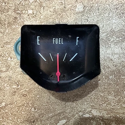 OEM 1966-1967 CHEVROLET CHEVELLE EL CAMINO MALIBU FUEL GAUGE # 6430420 - Image 1 of 4