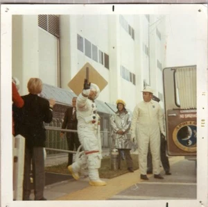 SPACE PHOTO (1971/02): NASA Apollo 14 (Shepard Roosa Mitchell) #5 (Copy) - Picture 1 of 2