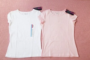 Gina's tops - Picture 1 of 1