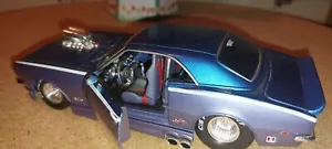 Maisto 1968 Chevrolet Camaro SS Engine Blower 1/24 - Picture 1 of 13