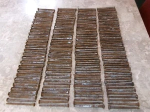 Lot of 208 Antique Square 4.5" Long Straight Nails 16 Pounds - Imagen 1 de 4