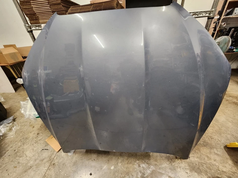 Capô sem capô 2012-2015 Jaguar XF OEM - Imagem 1 de 1