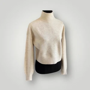 DKNY Jeans Womens Crop Turtleneck Sweater Size XS Beige Wool Blend NWT - Picture 1 of 9