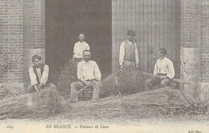 CP Repro 255 En Beauce Faiseurs de Liens  - Picture 1 of 2