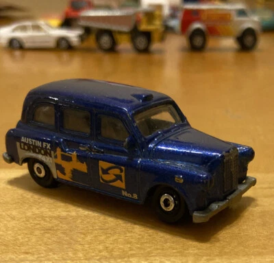 Vintage 2004 Matchbox London Taxi Austin FX4 Rare Car No. 8 Blue Original FreeSh - Image 1 of 4