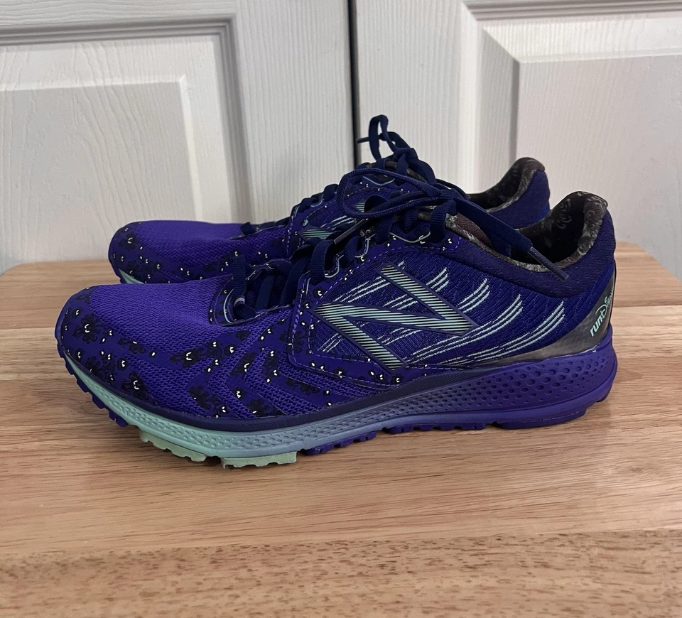 Женские кроссовки New Balance Disney Haunted Mansion размер США 9 - Изображение 1 из 4