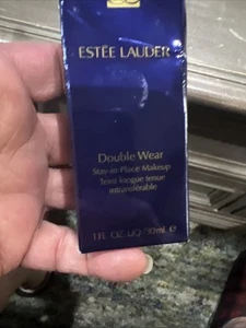 Estee Lauder Double Wear Stay-in-Place Foundation 1N1 IVORY NUDE 1 FL OZ NEU IM KARTON - Bild 1 von 5