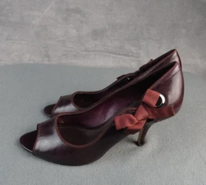 Antonio Melani Pumps WomenSize 6 Burgundy  Peep Toe Side Bow - Picture 1 of 7