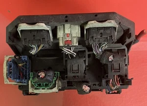 2012 Dodge Caravan Fuse Box 68105507AD ***W/ Pigtails *** Warranty - Picture 1 of 6