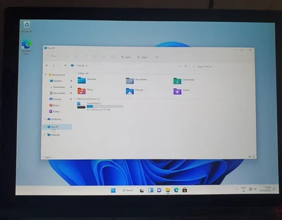 Microsoft  Surface Pro 4 12.3"  4GB 128GB SSD - Image 1 of 4