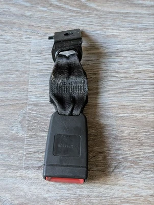 Hebilla de cinturón de seguridad Chevrolet Cruze 2018 OEM Foto 1 de 2