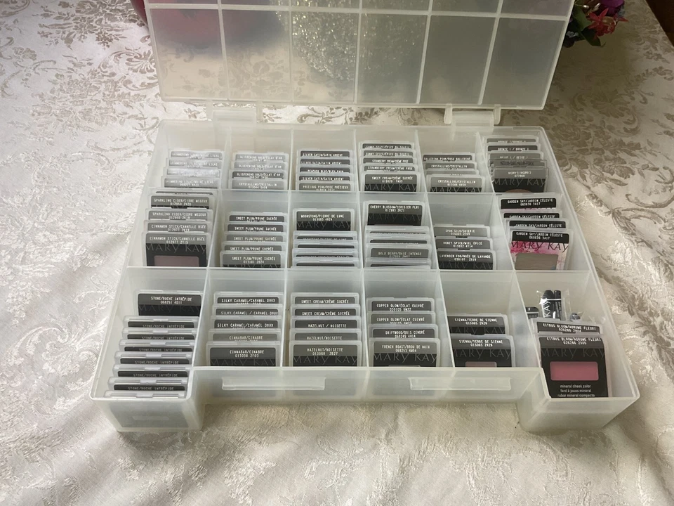 Mary Kay Mineral Eye Color / Eye Shade  ~ Choose Your Own!! ~  New in Box!!! - Image 1 of 1