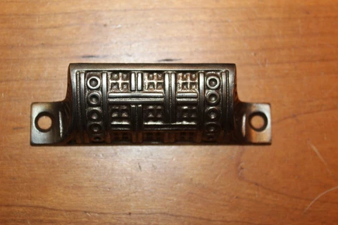 Antique Victorian Cast Iron Detailed Bin Apothecary Cupboard Drawer Pull L-57 Cover