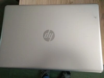 Notebook HP 17 ss-0xx: Funzionante (testato), ma con rotture supporti cerniere - Immagine 1 di 4
