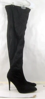 Bota Anne Michelle Preta 4,5" Salto Pontudo Sobre Joelho Feminina Tamanho 10 - Imagem 1 de 4