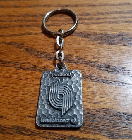 PORTLAND TRAILBLAZER  WENDY'S HAMBURGER KEYCHAIN Cover