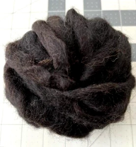 * 100% Baby Alpaca Roving, Black Natural colored baby Alpaca top 1.2 oz - Picture 1 of 1