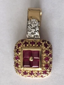 Impresionante colgante de oro amarillo de 14K con rubí y diamantes LC 3,9 gramos - Imagen 1 de 7