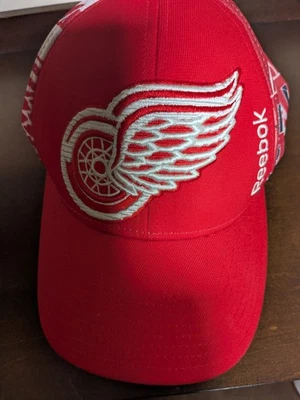 Detroit Red Wings Reebok Center Ice Collection NHL Strapback Hat Baseball Cap - Image 1 of 4