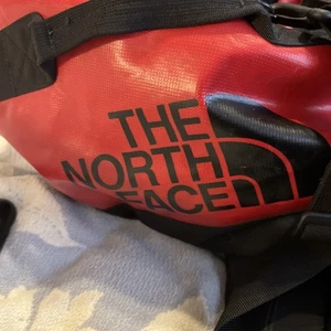 North Face Base Camp Duffel Small No Strap - Picture 1 of 8