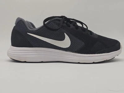 Nike Revolution 3 schwarz dunkelgrau weiß Laufschuhe 819413-001 Größe 5,5 - Bild 1 von 4