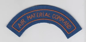 Insignia de parche con lengüeta de hombro de desplazamiento del cuerpo de comando de material aéreo del ejército de los Estados Unidos - Imagen 1 de 2