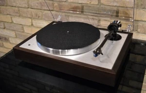 Tocadiscos Pro-Ject Classic SB - Superpack de eucalipto con Sumiko Blue Point ll - Imagen 1 de 10