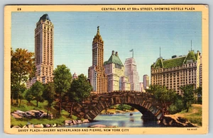New York Central Plaza Park City Street 59Th Hotels RI c1940s Vintage Postcard - Picture 1 of 2