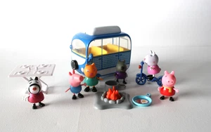 Peppa Pig Camping Trip & Figures Bundle - PP/02 - Picture 1 of 4