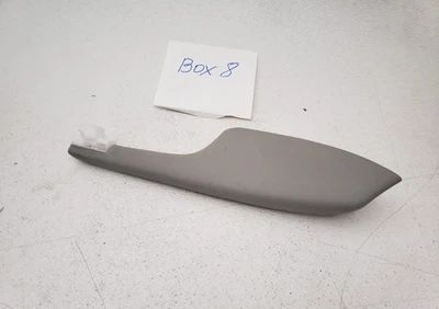 Reposabrazos panel puerta derecha pasajero trasero Toyota Camry 2012-2014 - 74250-06060 Foto 1 de 4