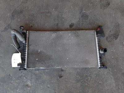 Radiador eléctrico EV 12-18 FORD FOCUS CV6Z8005A Foto 1 de 4