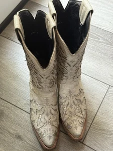 J.B. Dillon Reserve Crystal Embellished Bridal Boots in Bone Size US 8 1/2 B - Imagen 1 de 24