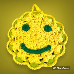 Handgefertigter Topfhalter Garn Smiley Gesicht gelb grün Vintage 9"" Durchmesser - Bild 1 von 8