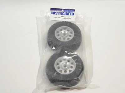 Team Associated S10 Komplettrad 2WD vorn Silber 9810 NEU OVP  - Bild 1 von 4