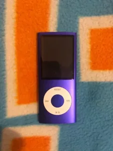 Apple iPod Nano 4th Generation Purple (8GB) - Great condition - Fast Dispatch - Picture 1 of 2