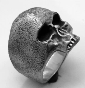 ANILLO DE CALAVERA UBER PLATA ESTERLINA MJG - ACABADO CALLEJERO @ 46 GRAMOS. MOTOCICLISTA. KEITH. S12 - Imagen 1 de 6