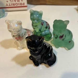 Lot Of 4 Fenton Glass Cats - Picture 1 of 17
