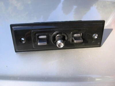 👉GM 1981 CHEVROLET IMPALA CAPRICE 81 BUICK REGAL 8 WAY POWER SEAT SWITCH 6-PIN - Image 1 of 4
