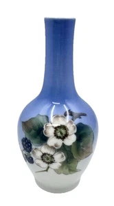 Royal Copenhagen Bud  Vase 439/288 - Made in Denmark 1960s - Picture 1 of 11