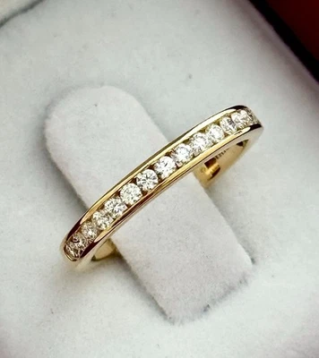 BANDA MEDIA ETERNIDAD ABEDULES (ALCALDES DE EE. UU.) 18K YG, DIAM, APROX. RET USD $1.800+T Foto 1 de 4