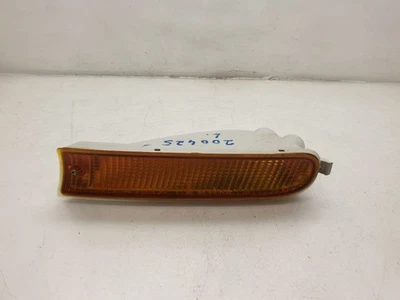 Luz de estacionamiento/esquina del conductor lámpara de giro compatible con 96-97 RAV4 81520-42020 Foto 1 de 4
