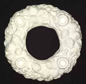 VTG PIER 1 MAJOLICA FRUIT NUT RING WREATH CENTERPIECE DELLA ROBBIA STYLE - ITALY - Picture 1 of 8