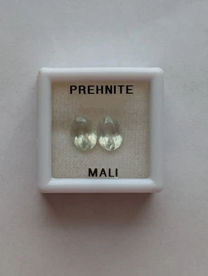 Prehnite Gemstone Pair Faceted 8X6mm Ovals - Image 1 of 4