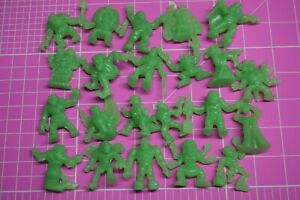 22 MONSTERS IN MY POCKET Bootleg made with original mold  GLOW IN THE DARK