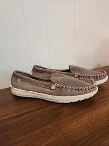 Minnetonka Womens 9.5 Flats Gray Suede Slip On Loafers Stitched Moc Toe Shoes - Picture 1 of 11