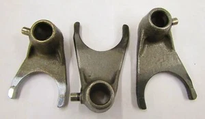 1983 HONDA SILVER WING 650 GL650I INTERSTATE ENGINE TRANSMISSION SHIFT FORKS  - Picture 1 of 3